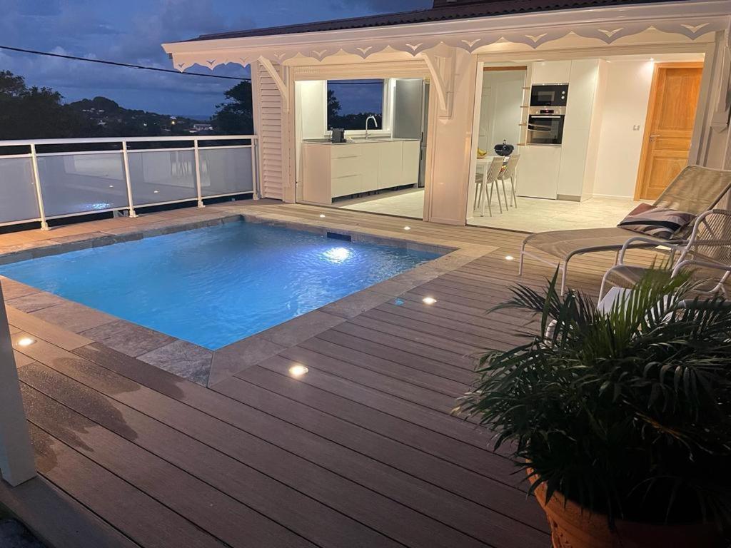 Les Appart Villa Sunbay Caraibes Avec Piscine Privative Vue Mer Et Montagne เลอ ฟร็องซัว ภายนอก รูปภาพ